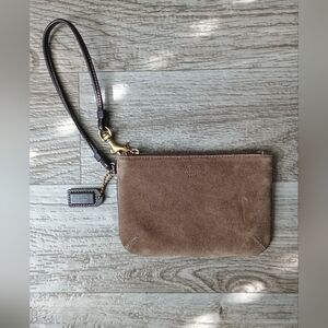 Vintage Suede Coach Brown Wristlet (Like New Condition)